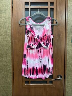 Women’s Pink Tie-Dye Tank Top with Front Knot